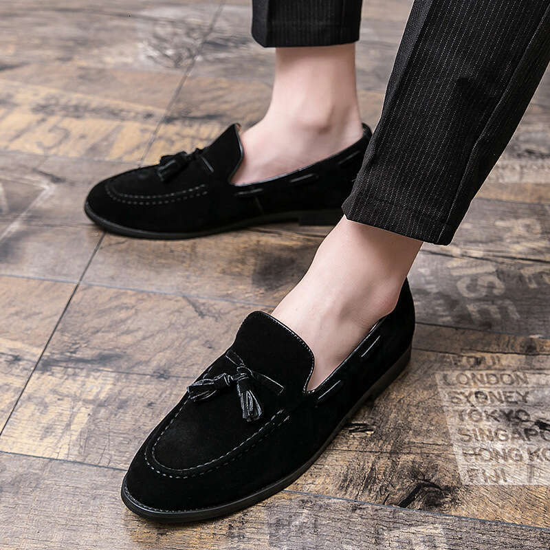 Spring new plus size 48 niche fashion leather for men lazy outdoor bean shoes