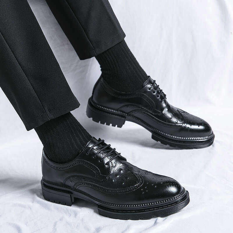 2024 Men's Large Size New Casual Fashion Korean Edition Business Dress Shoes Trendy Flow Fabric