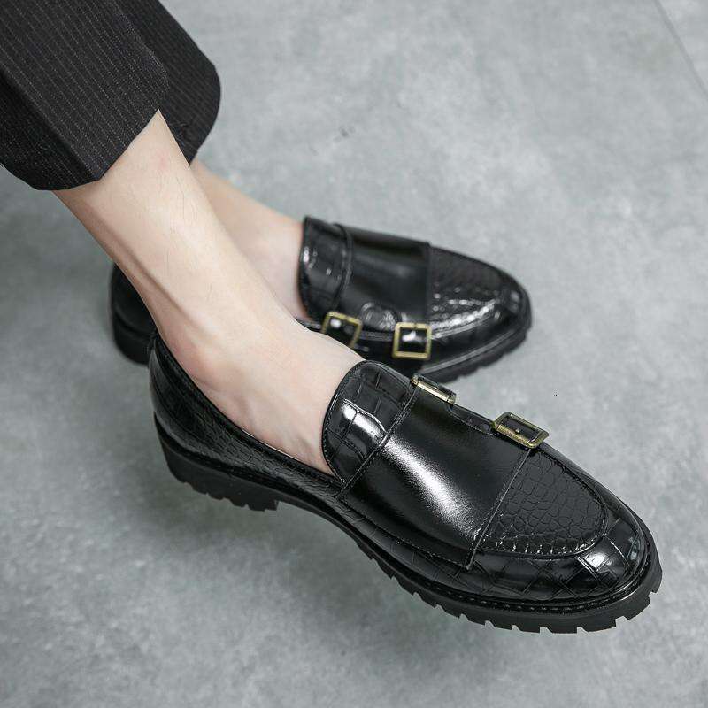 Spring New Round Headed Slippery Large Outdoor Flat Bottom Casual Leather Shoes, Youth Business Shoes