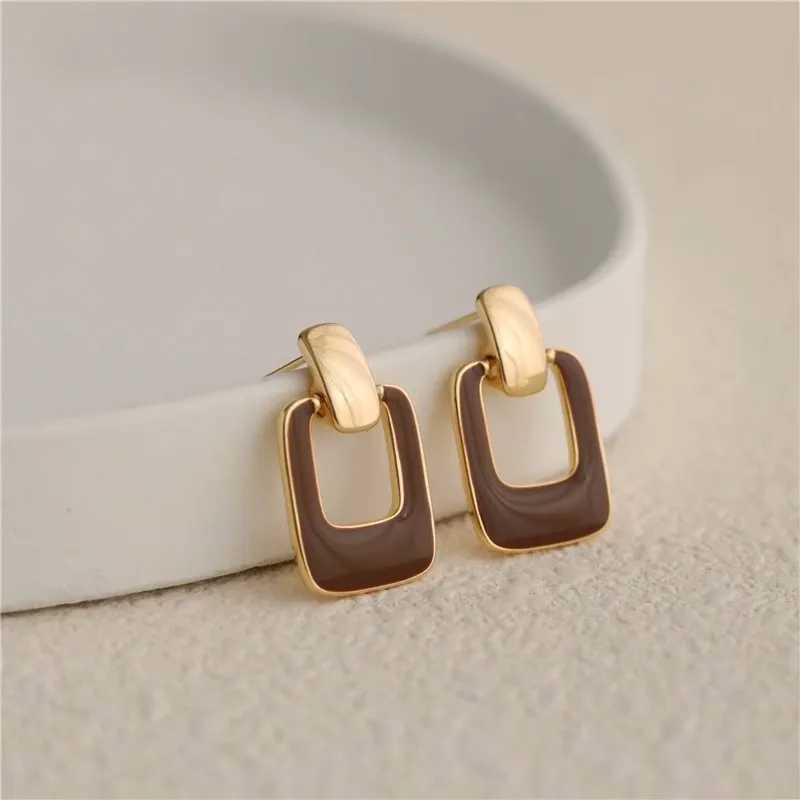 2023 Luxuy Simple Square Enamel Drop Earrings New Jewelry for Women Christmas Party Fashion Accessories C251103
