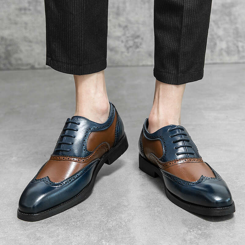 Spring New Fashionable Outdoor Trendy Large Size 48 Color Block Carving Pointed Leather Shoes