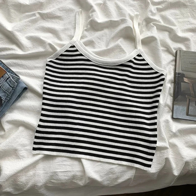 Womens casual white and green striped knitted crop top Korean Oneck Cami womens multicolor optional vest 2025 250403e