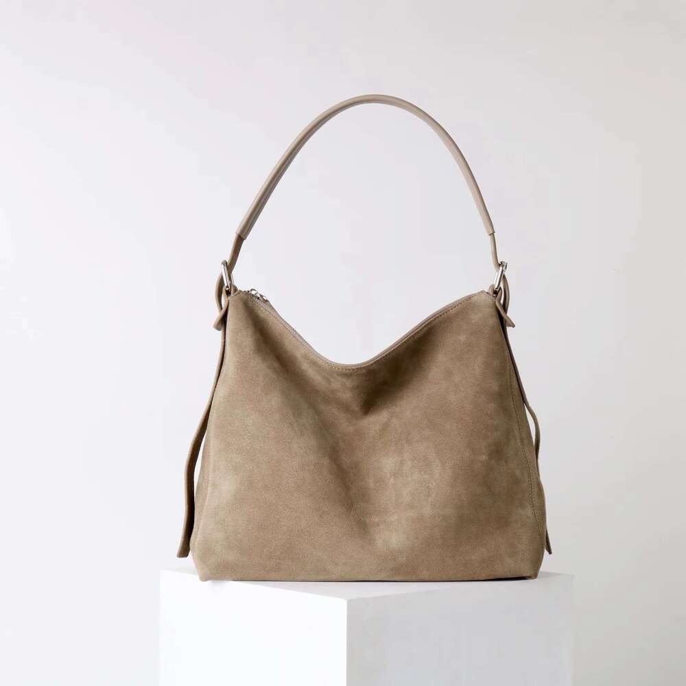 Luxury Bag Designer New Upgraded Matte Casual Niche Design High-end Leather Bucket One-Shoulder Cross-Body Handbag