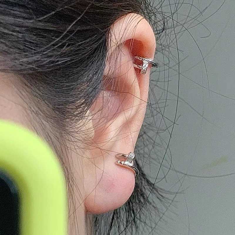 Luxurious cubic zirconia sparkling nail ring earrings suitable for women trending in gold and silver Y2K earplugs and earrings jewelry gifts Y250401