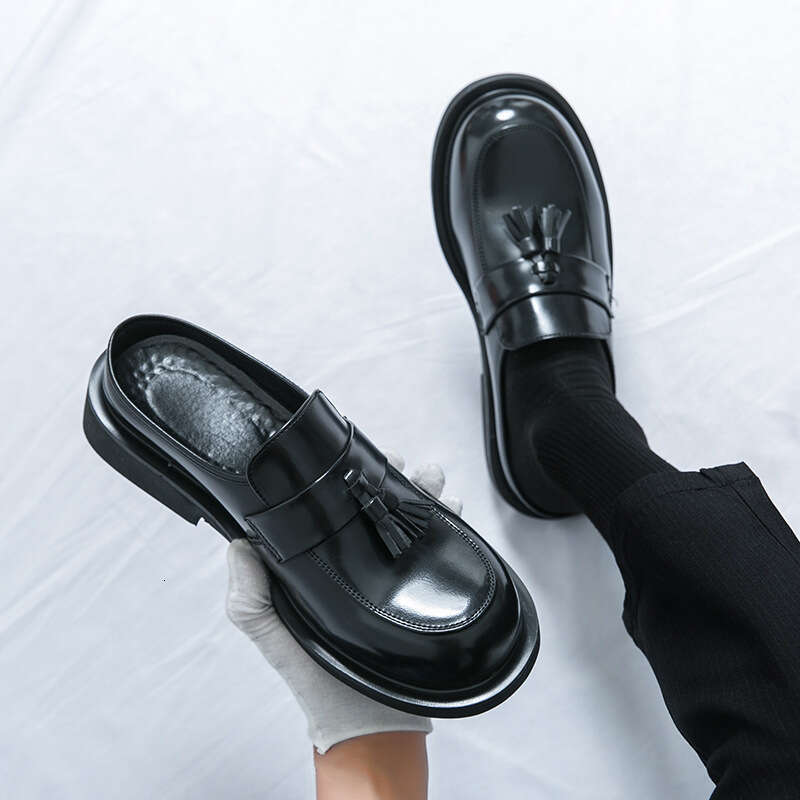 Large Summer New Casual Fashionable Men's Half Dragged Shoes Trendy Set Foot Cap Leather Trailer