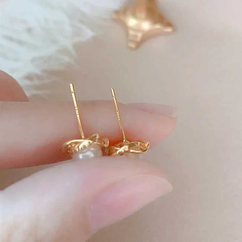 Imitation Pearl Earring for Women Gold Color Round Stud Earrings Korean Delicate Irregular Design Unusual 2025 Fashion Jewelry C251103