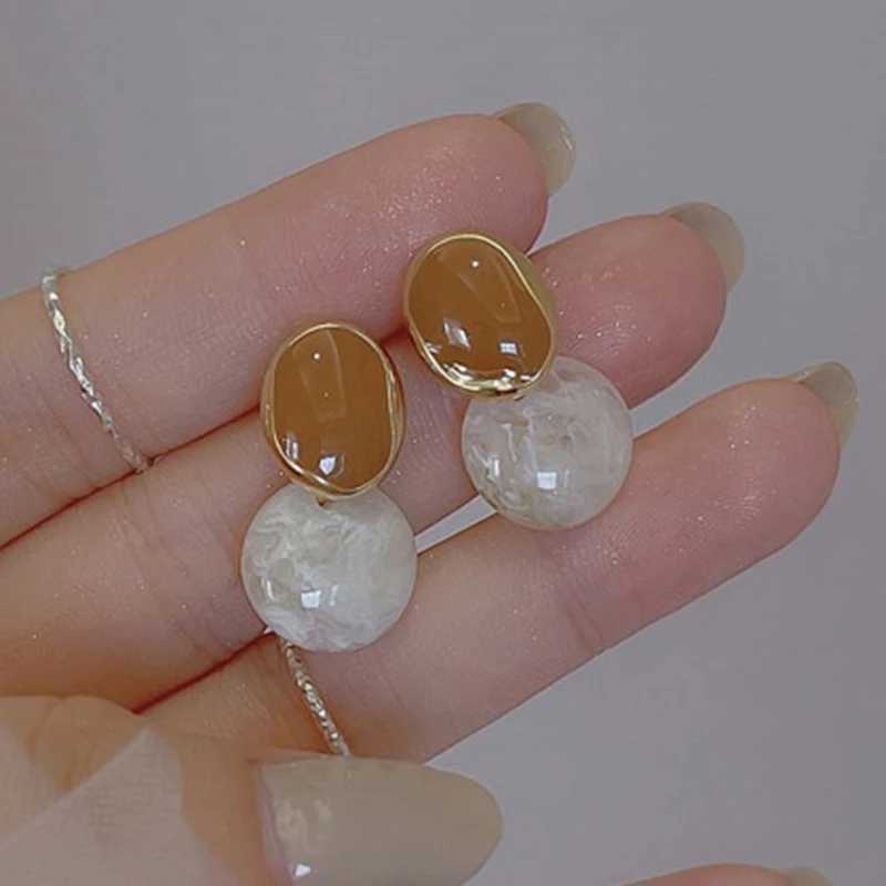 Brown Enamel Oil Beige Acrylic Dangle Earrings for Women Irregular Double Oval Drop Earrings Statement Geometry Trendy Jewelry C251103