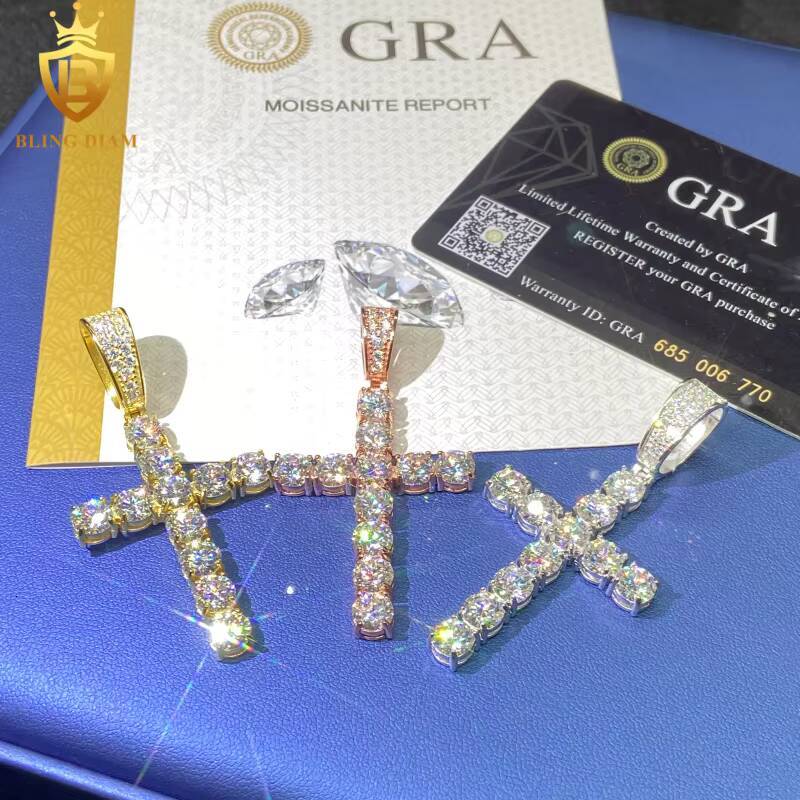 Fashion 925 Silver Charm Pendant HipHop VVS Moissanite Cross Pendant for Men Gift Iced Out Moissanite Pendant with GRA in Stock