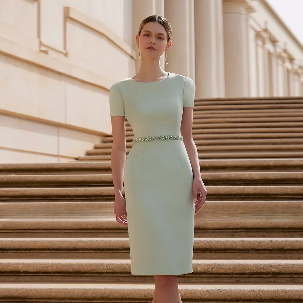 Elegant Knee Length Sheath Mother Of The Bride Dresses Suits Beading Feather Short Jacket Sage Satin Simple Wedding Guest Gown Groom Mom Formal Party 
