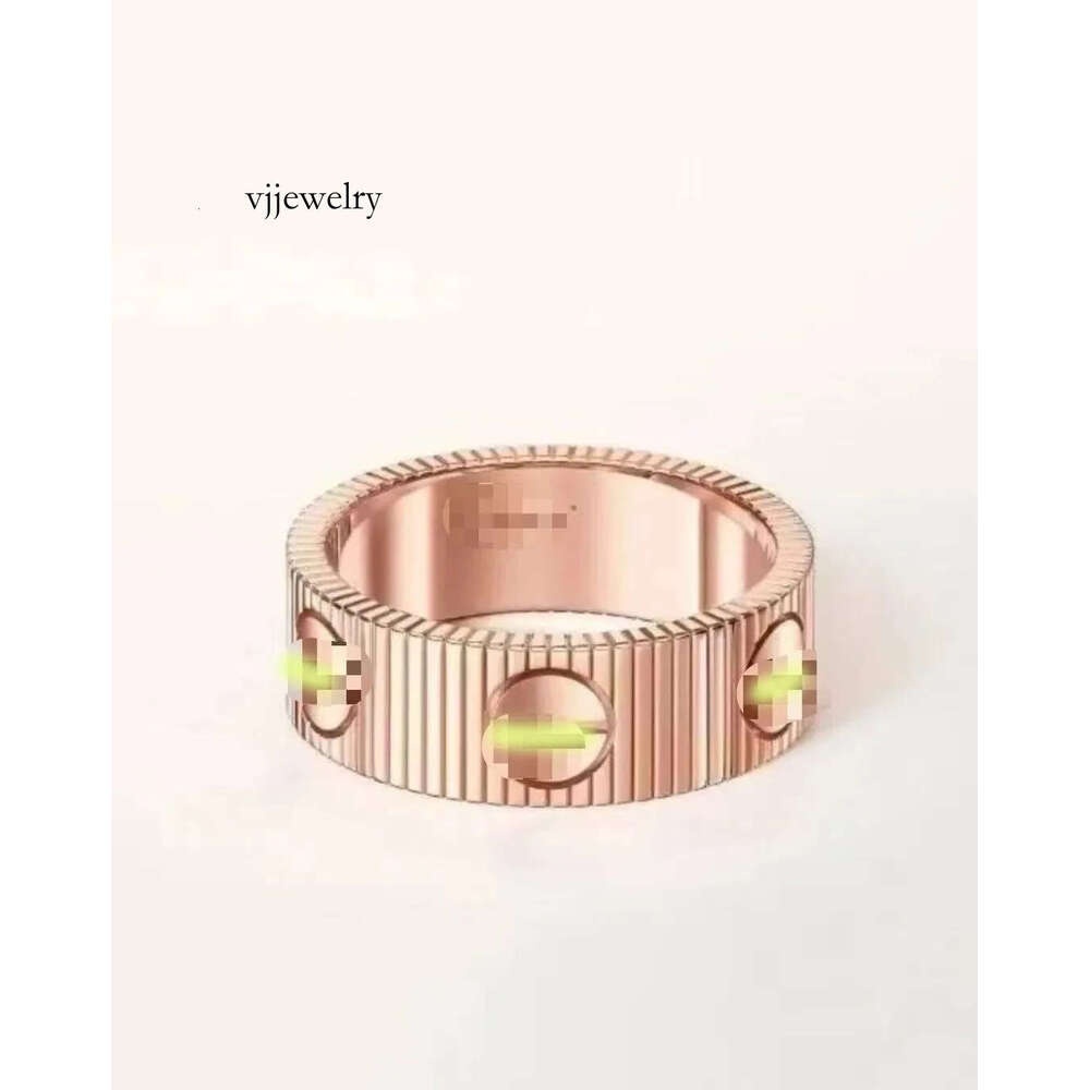 2025 Designer Love ring titanium stripe ring women men Designer Rings Stainless fashion Elegant Gold Plated Rings Lady Luxury Gift jewelry Band ring