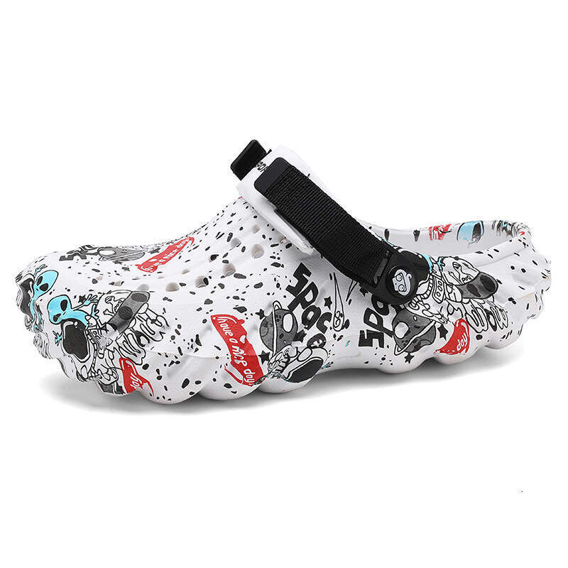 Large size summer beach casual EVA hollow hole shoes outdoor men's breathable sandals