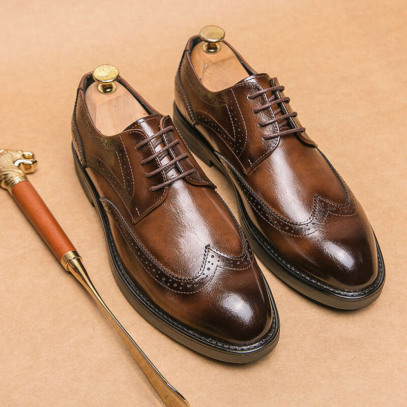 2024 Men's Large Size New Leather Fashion Business Dress Shoes Korean Edition Trendy Pointed Casual