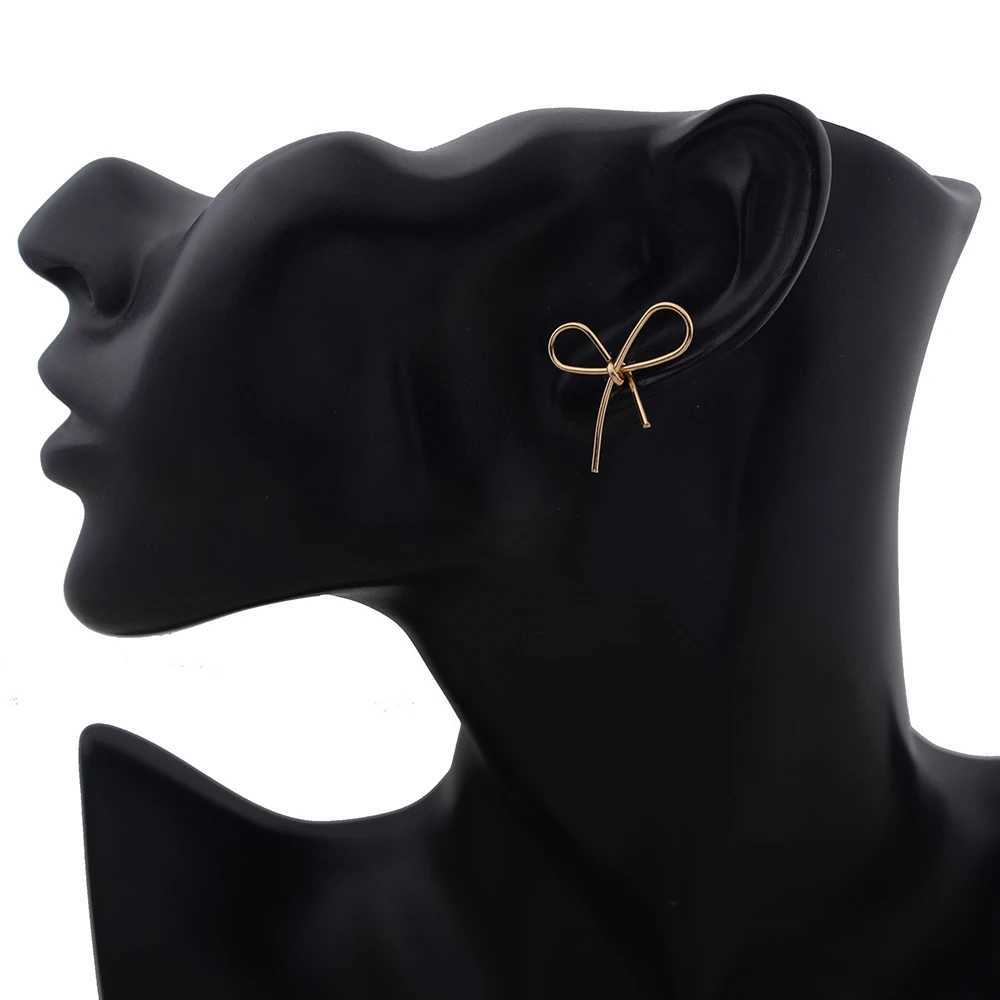 Personality Minimalism Hollow Bowknot Gold Color Line Smooth Drop Earrings for Women Geometry Hyperbole Fashion Party Jewelry C251103