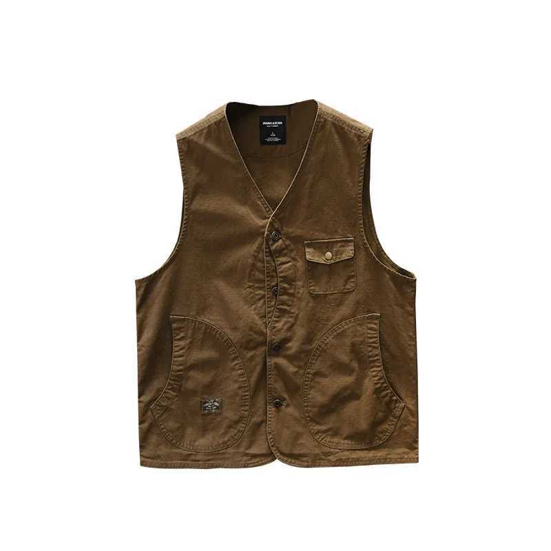 Japanese cargo vest men 2024 autumn new fashion brand outdoor multi-pocket sleeveless vest coat vest X250403