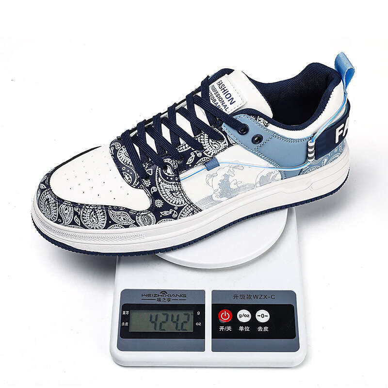 2024 Men's Large Size New Low Top Board Fashion Sports Shoes Korean Edition Trendy Youth
