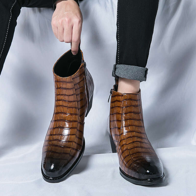Large size high-heeled Martin boots for men, 2024 autumn winter collection, fashionable and personalized men's pointed Chelsea boots, leather sho