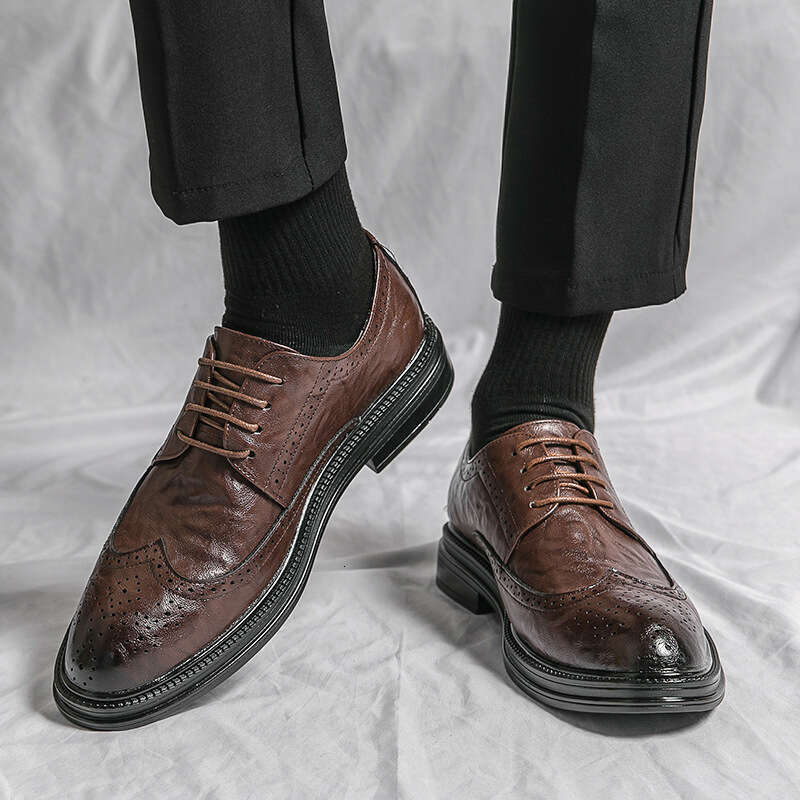 2024 plus men in all four seasons, new size for business formal wear, Block carved leather shoes are available