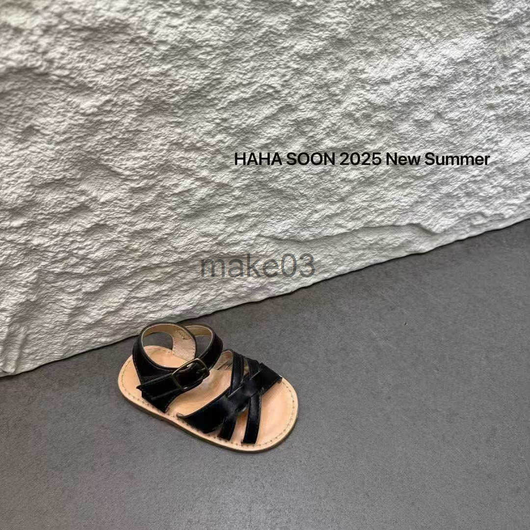 Girls Sandals Summer Childrens 2025 New Flat Shoes Childrens Casual Roman Shoes Baby Princess J250403