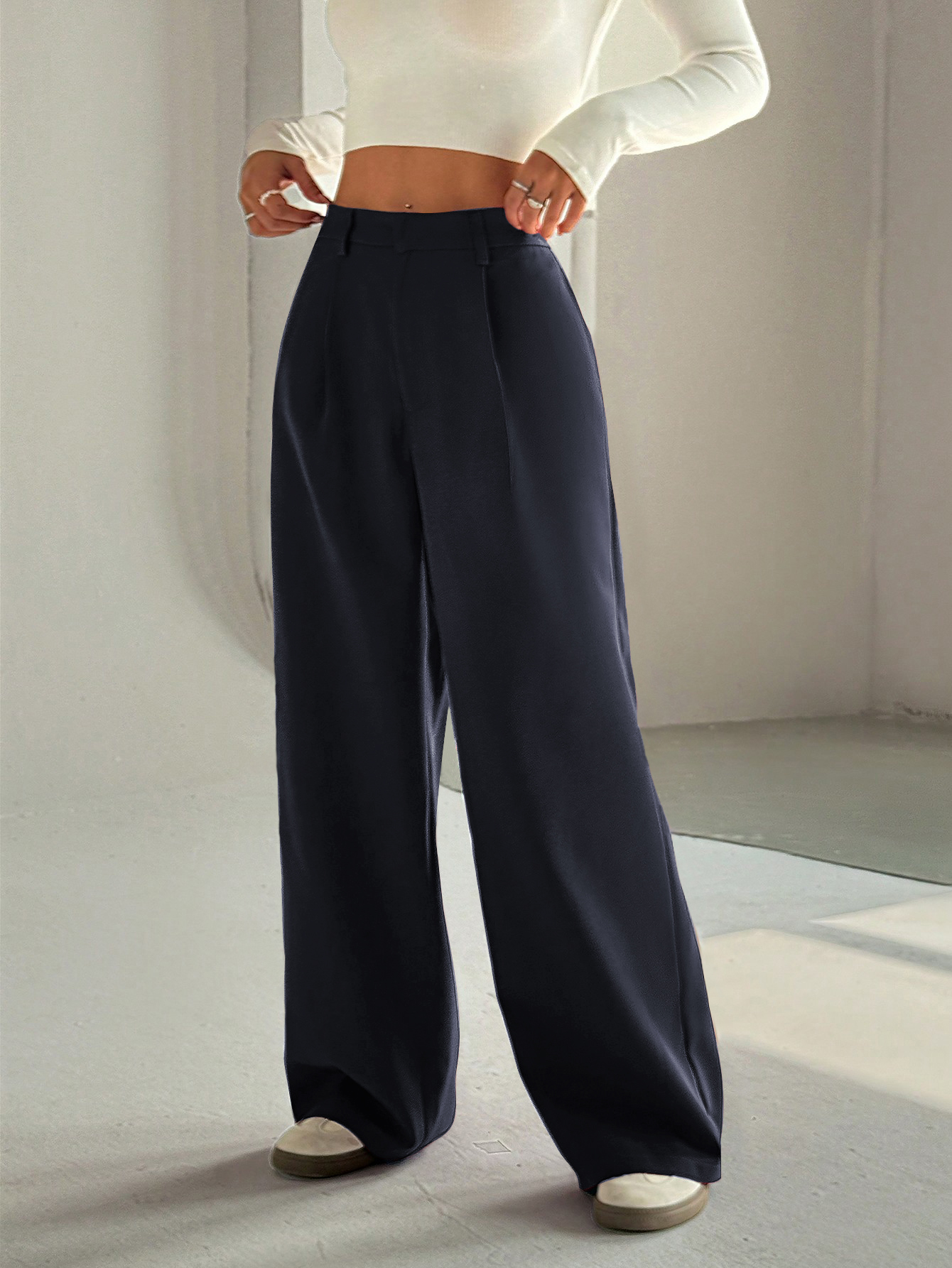 Stylish Female Slacks: Comfortable Lightweight Suits Tailored for Professional Settings---111