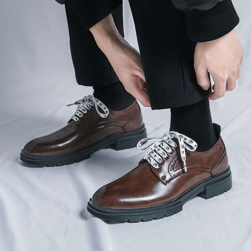 Large 46 Leather 2024 Spring and Autumn New Style Men's Lace up Business Dress Groom Wedding Shoes