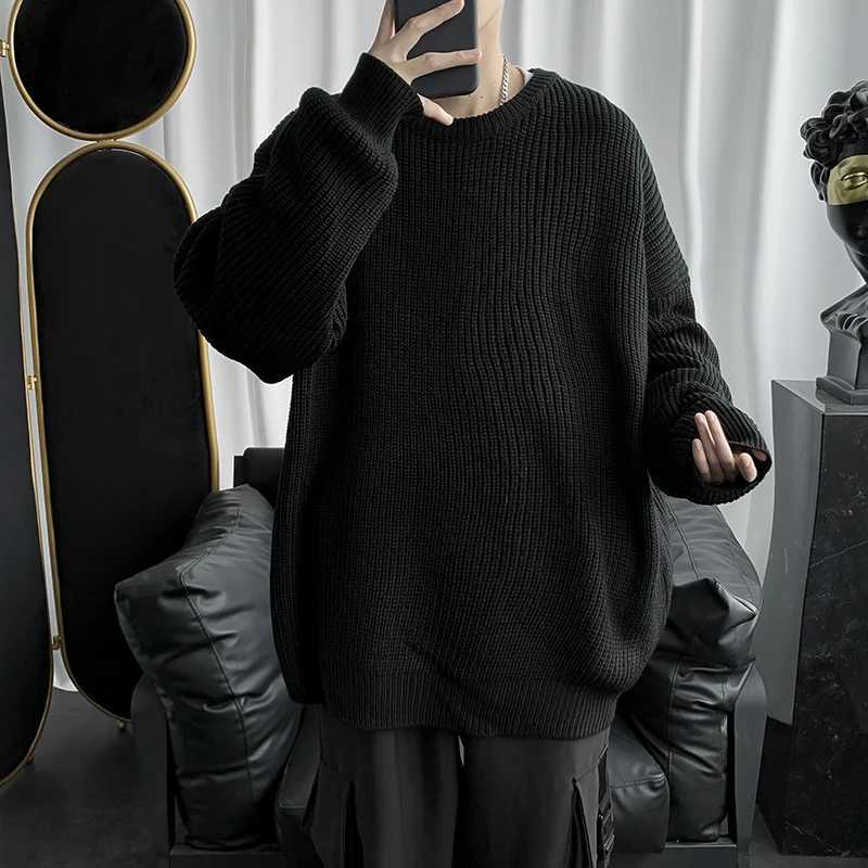 Men Korean Fashion Sweaters Solid Color Oversized Sweater Men Long Sleeve Shirts Autumn Winter Clothing Men Streetwear PulloversT251103