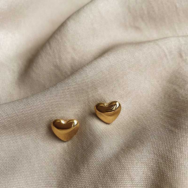 Small Cute Heart Stainless Steel Stud Earrings Golden Jewelry Accessory for Women Girls Gift C251103