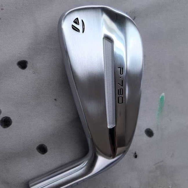 2025 Hot Selling New Golf irons Set Black Forged Irons 45 6789P 7pcs Golf Clubs Grip P790 Golf Club Iron Set 7pcs Head Cover J250924