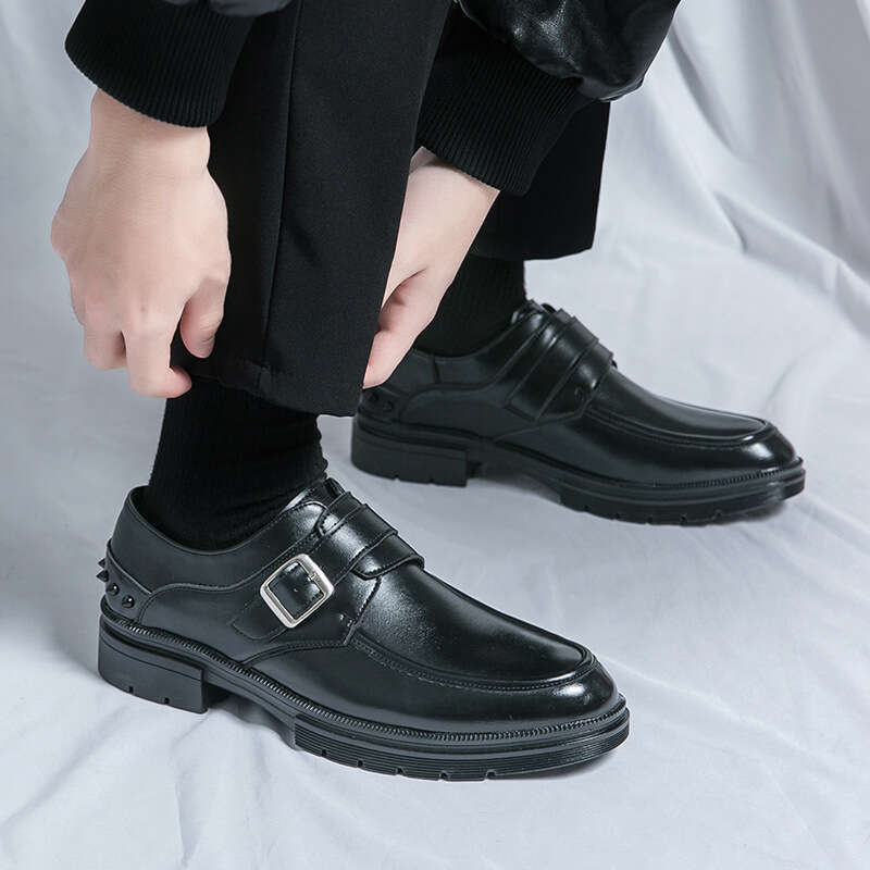 Large size 46 rivet 2024 Spring and Autumn new buckle men's shoes, one foot stepping leather shoes