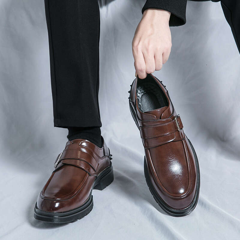 Large size 46 rivet 2024 Spring and Autumn new buckle men's shoes, one foot stepping leather shoes