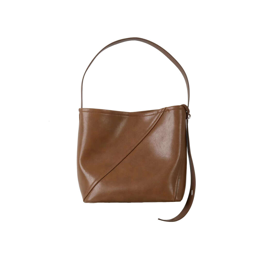 Luxury Bag Designer's New Large Capacity Cowhide Patchwork Texture Commuter Women's Fashion Versatile One Shoulder Underarm Bucket Bag
