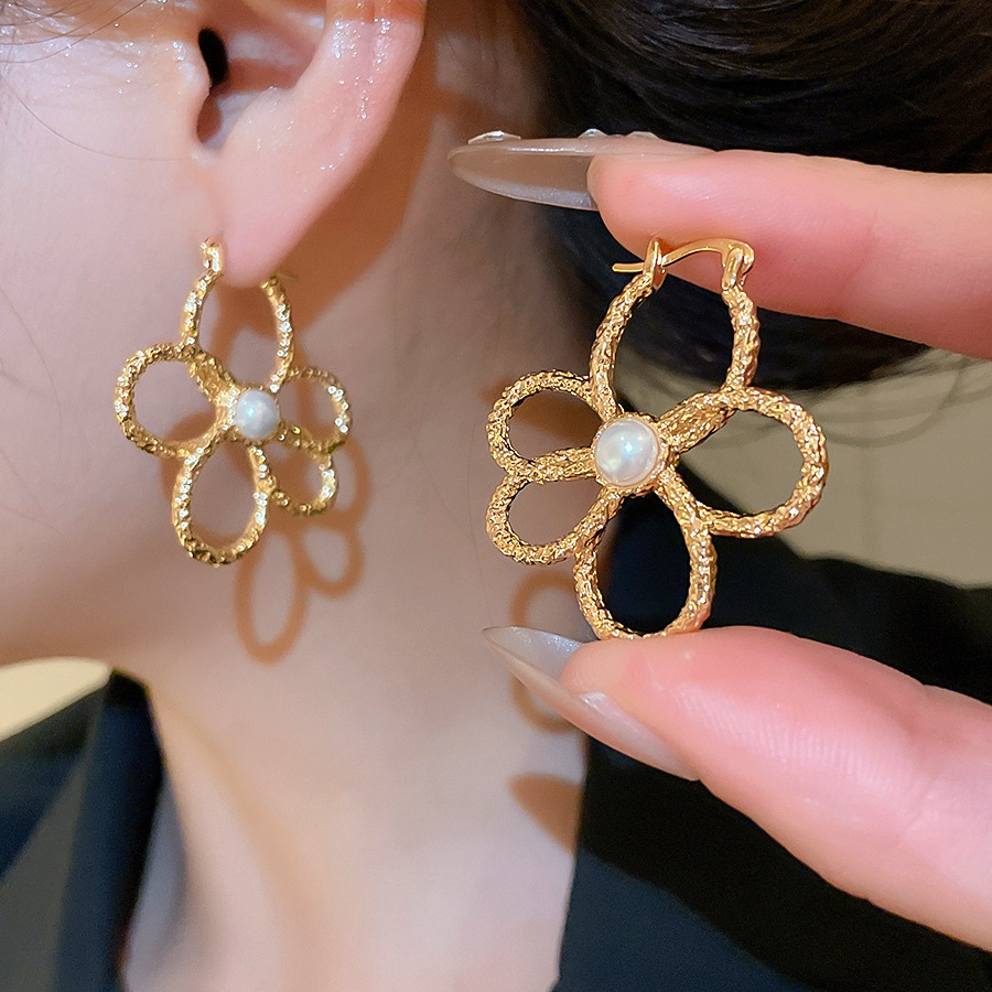 Delicate and Exquisite silver Flower Pearl for Women Simple Elegant High-end Feel S925 Silver Needle Lady Earrings Jewelry - view 4