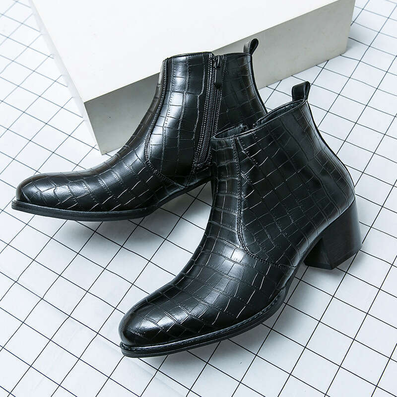 2024 Large Size New Casual Shoes Fashionable Men's High Top Leather Boots Trendy British Style