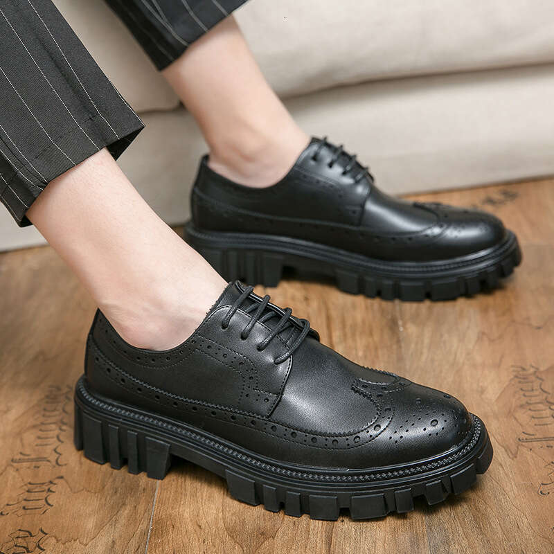 2024 Men's Large Size New Casual Fashion Thick soled Breathable Leather Shoes Korean Edition Trendy Series