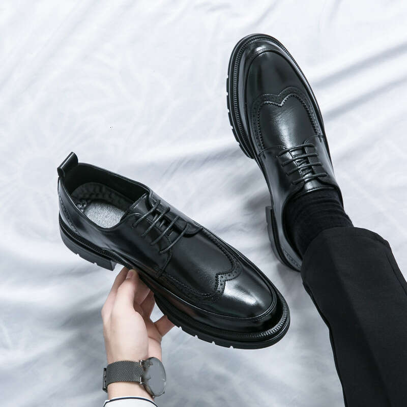 Large Men's 2024 Spring and Autumn New Leather 38-46 Business Dress Groom Wedding Shoes