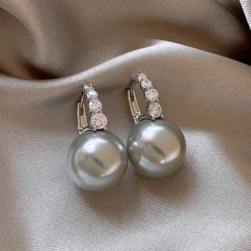 Autumn And Winter Vintage Light Luxury Zircon Grey Pearl Earrings For Women Fashion Elegant Crystal Jewelry Party Gifts Y250401