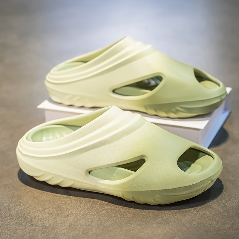 hot free shipping New Slippers Outdoor indoor sliders for summer Casual beach shoes for man