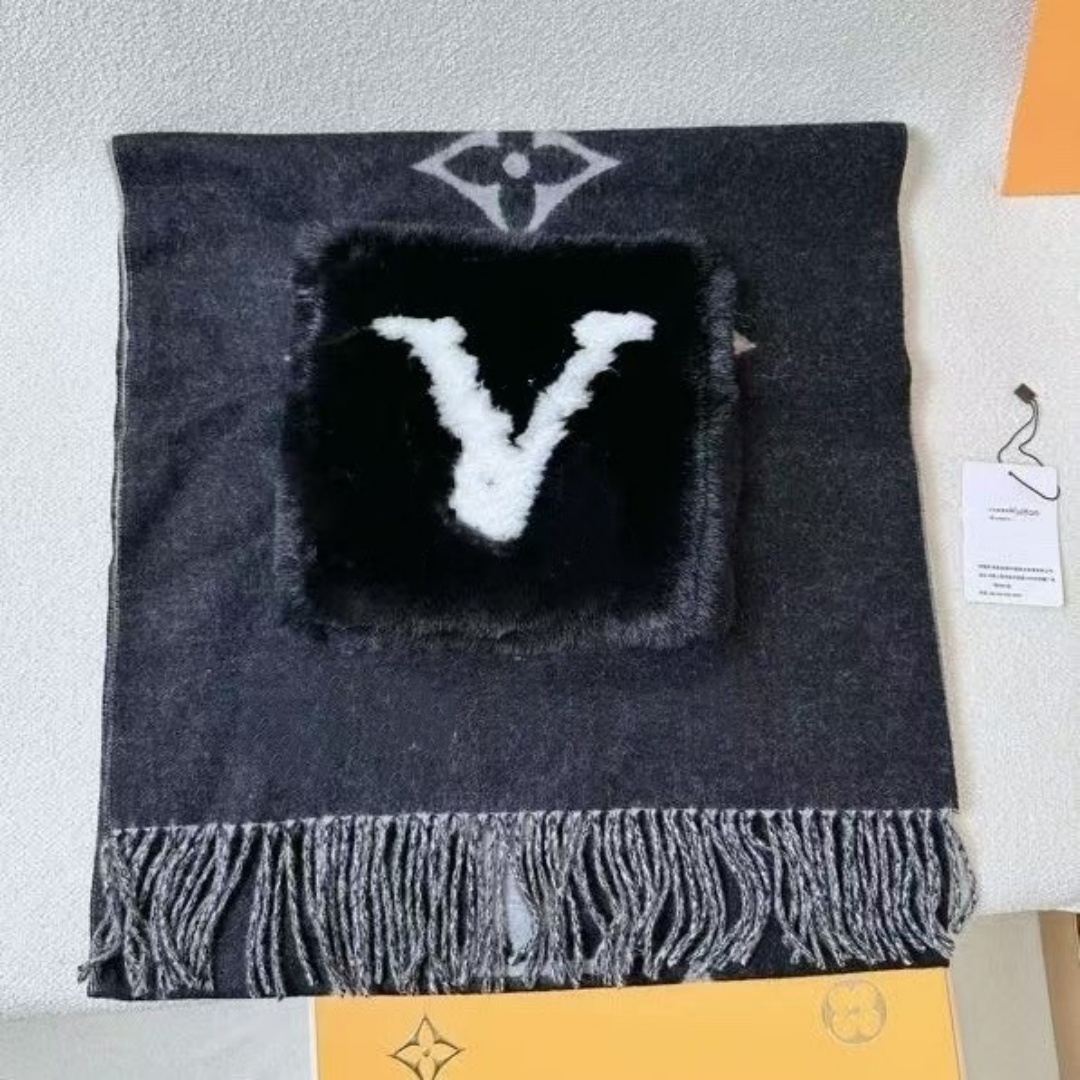 2025 Thick new three-color wool scarf designer scarf for women Cashmere scarf with pockets Cute Quality Scarf