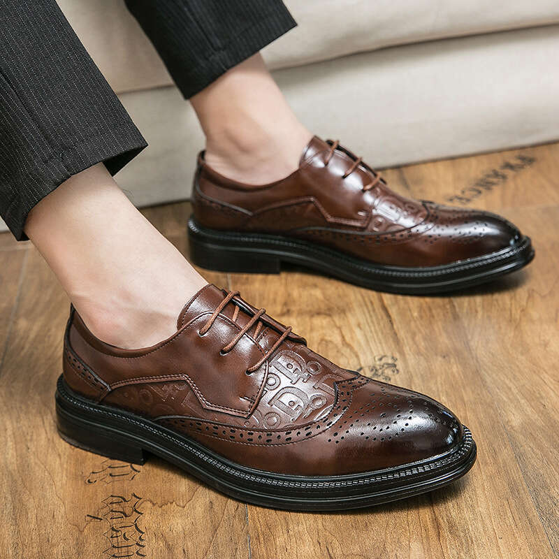 Oversized Youth Solid Color Flat Style Lace up Pointed Leather Men's Fashion Casual Single Shoes