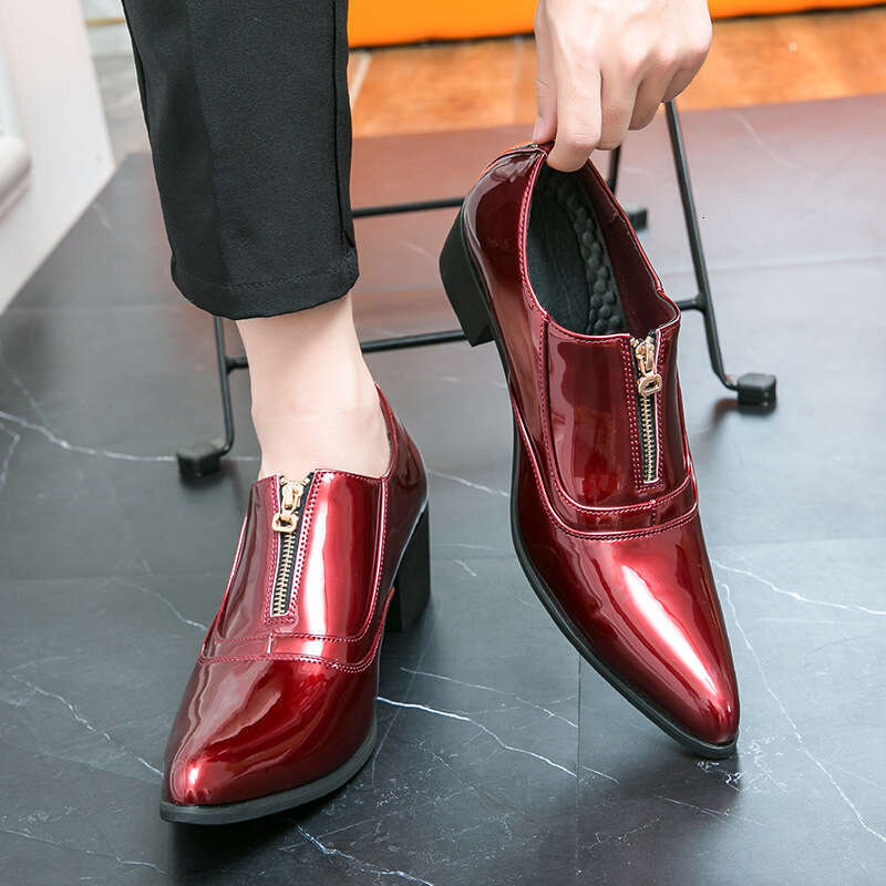 2024 men's plus size, new casual high-heeled leather shoes, banquet and wedding pointed shoes