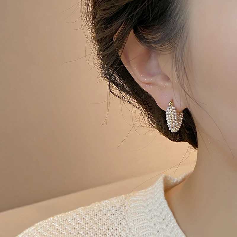 Light Luxury Unique New Design Love Imitation Pearl Earrings For Women Fashion Elegant Metal Jewelry Party Gifts Y250401