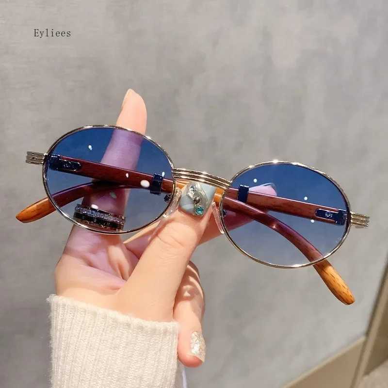 Retro Oval Ladies Sunglasses Fashion Brand Designer Clear Gradient Lens Eyewear Men Wooden Sun Glasses Shades UV400