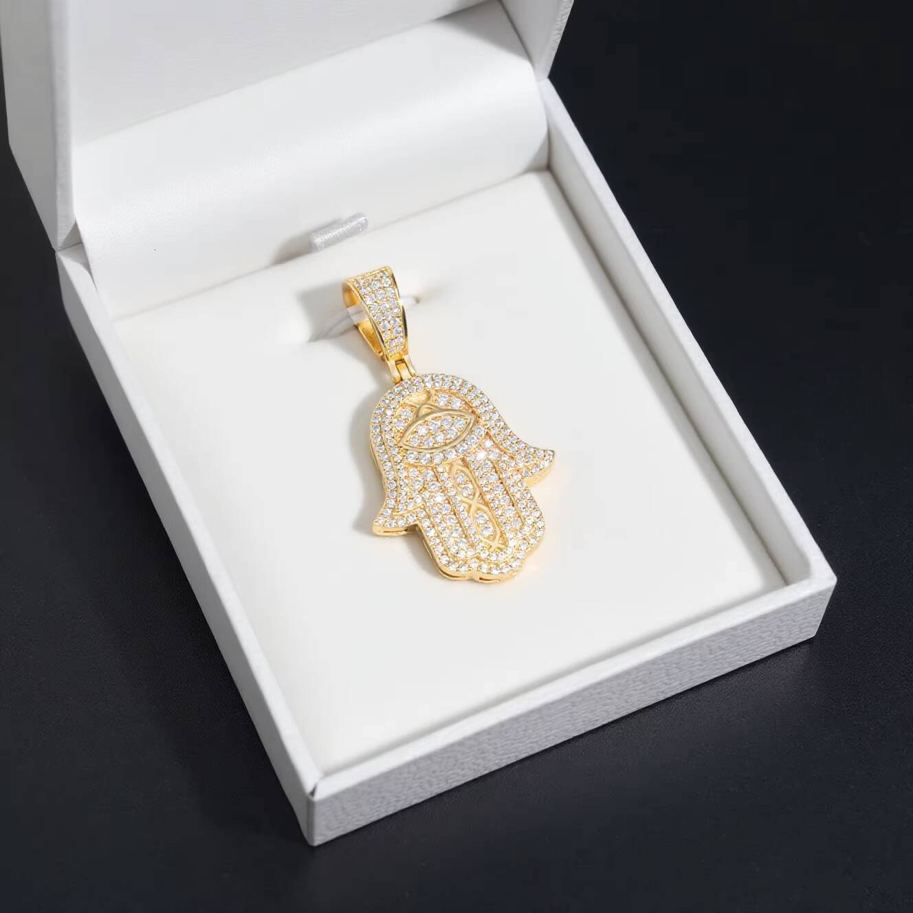 Custom Hamsa Hand Iced Out VVS Moissanite Hip Hop Pendant Pass Diamond Test 925 Sterling Silver 18K Gold Plated Fine Jewelry Men