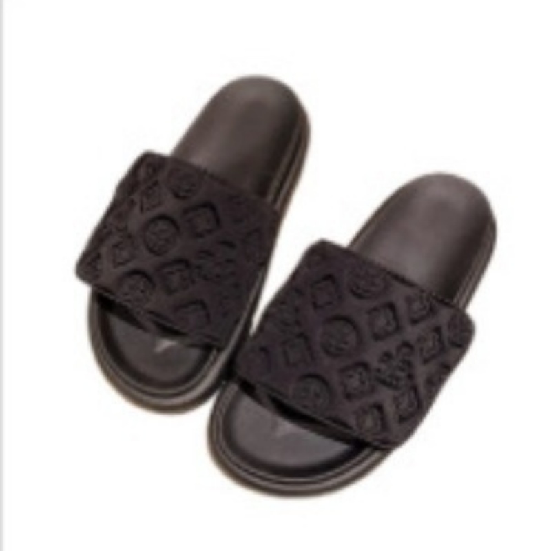 free shipping Slippers designers for womens 2025 summer new flat bottomed personalized fashionable casual versatile beach outerwear size 36-41 for dai