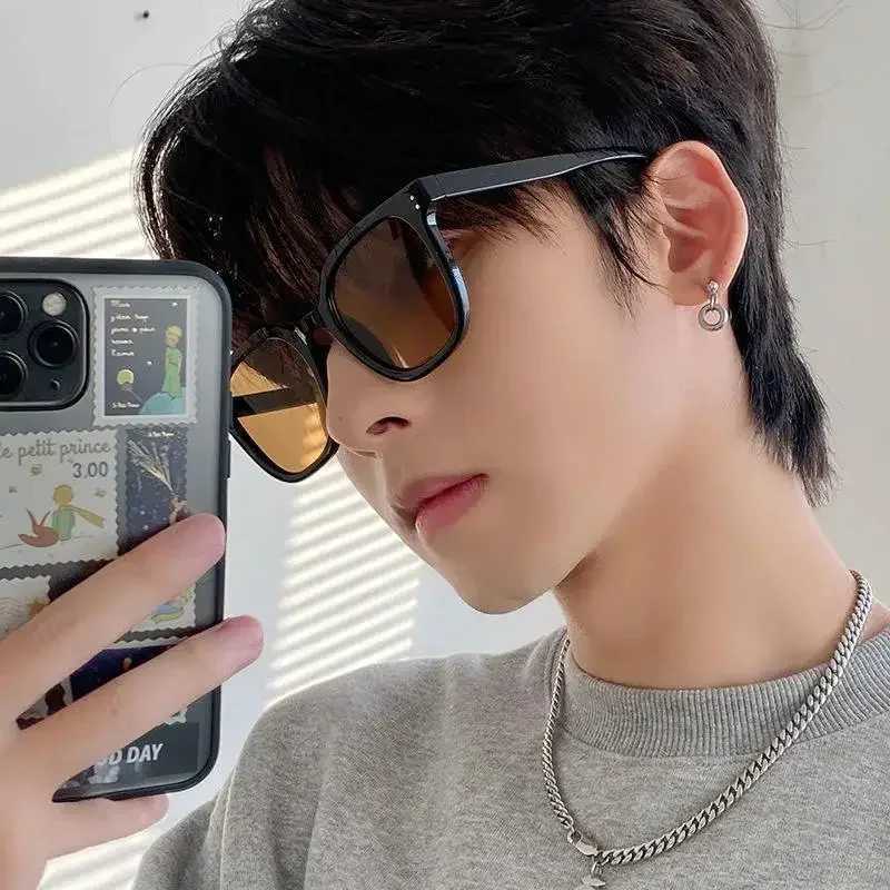 Fashion Square Sunglasses Womens Transparent Ocean Lens Shadow UV400 Mens Retro Rivet Decoration Orange Pink Sunglasses Gafas De SolXJ250402