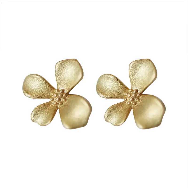 Gold Color Small Flower Studs Earings for Women Simple Elegant 2024 Korea Fashion Girls Students Daily Wear Party Jewelry Gift C251103