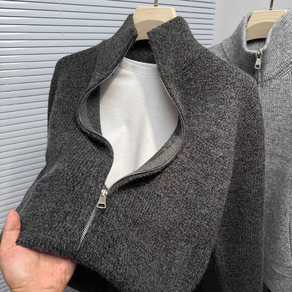 High end zipper knitted sweater coat solid color comfort pocket mens autumn winter thick high neck trend casual jacket cardiganT251103