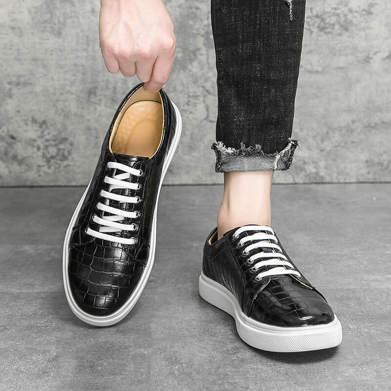 Large board for men 2024 Spring and Autumn new style trendy set feet casual office men's shoes size 38-46