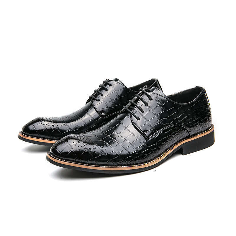 2024 Men's Large Size New Casual Fashion British Style Leather Shoes Korean Edition Trend