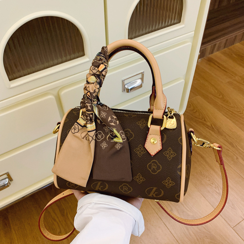 Senior sense Boston bag woman new pillow bag retro fashion handbag with one-shoulder cross-body bag