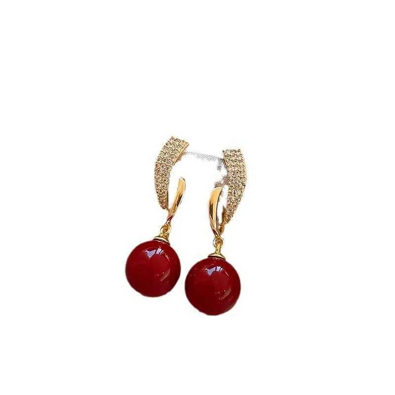New Arrival Light Luxury Elegant Red Bead Zircon Irregular Geometric Dangle Earrings For Women Fashion Sweet Crystal Jewelry Y250401